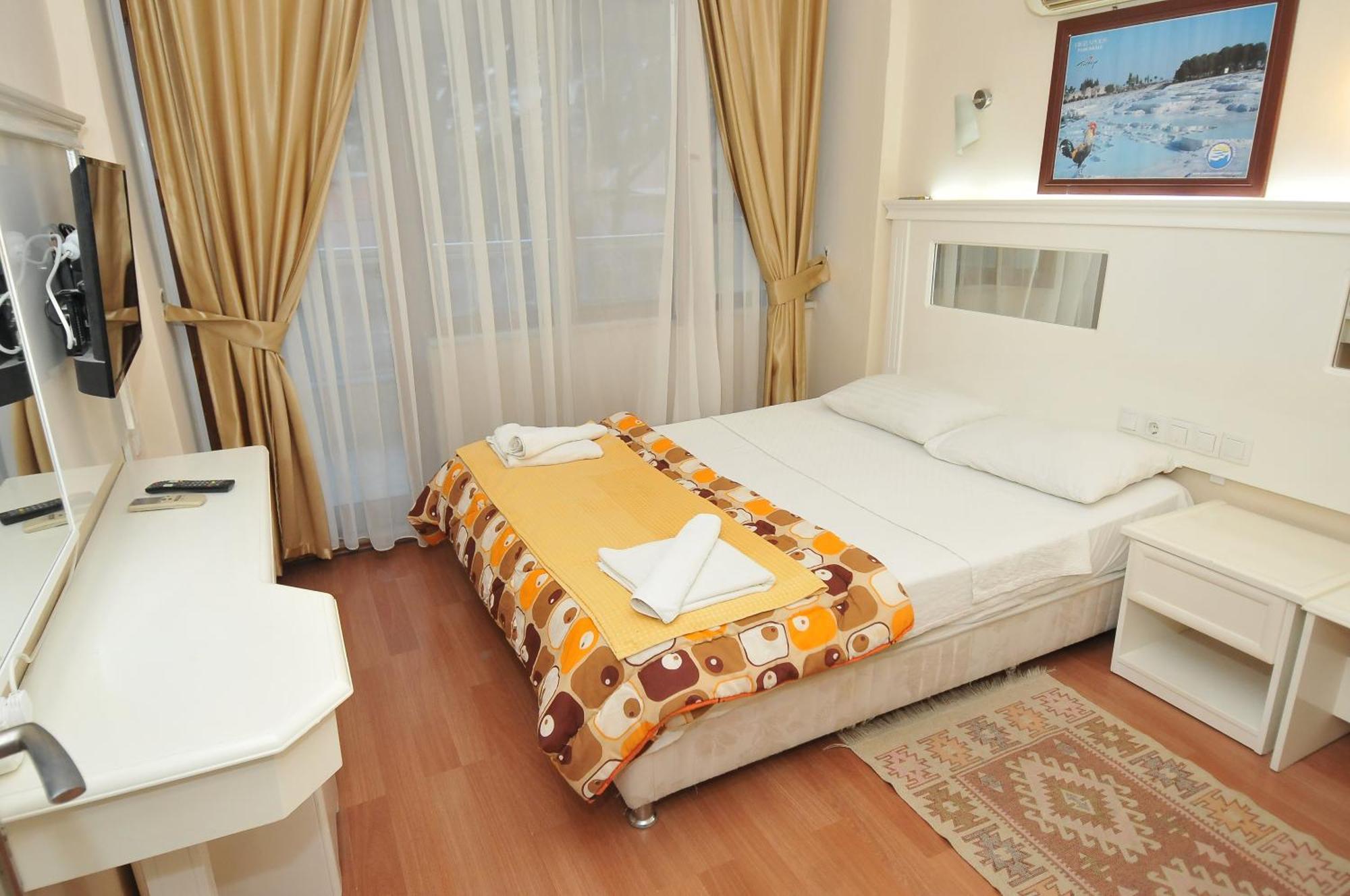 Yildizhan Hotel Памуккале Екстериор снимка